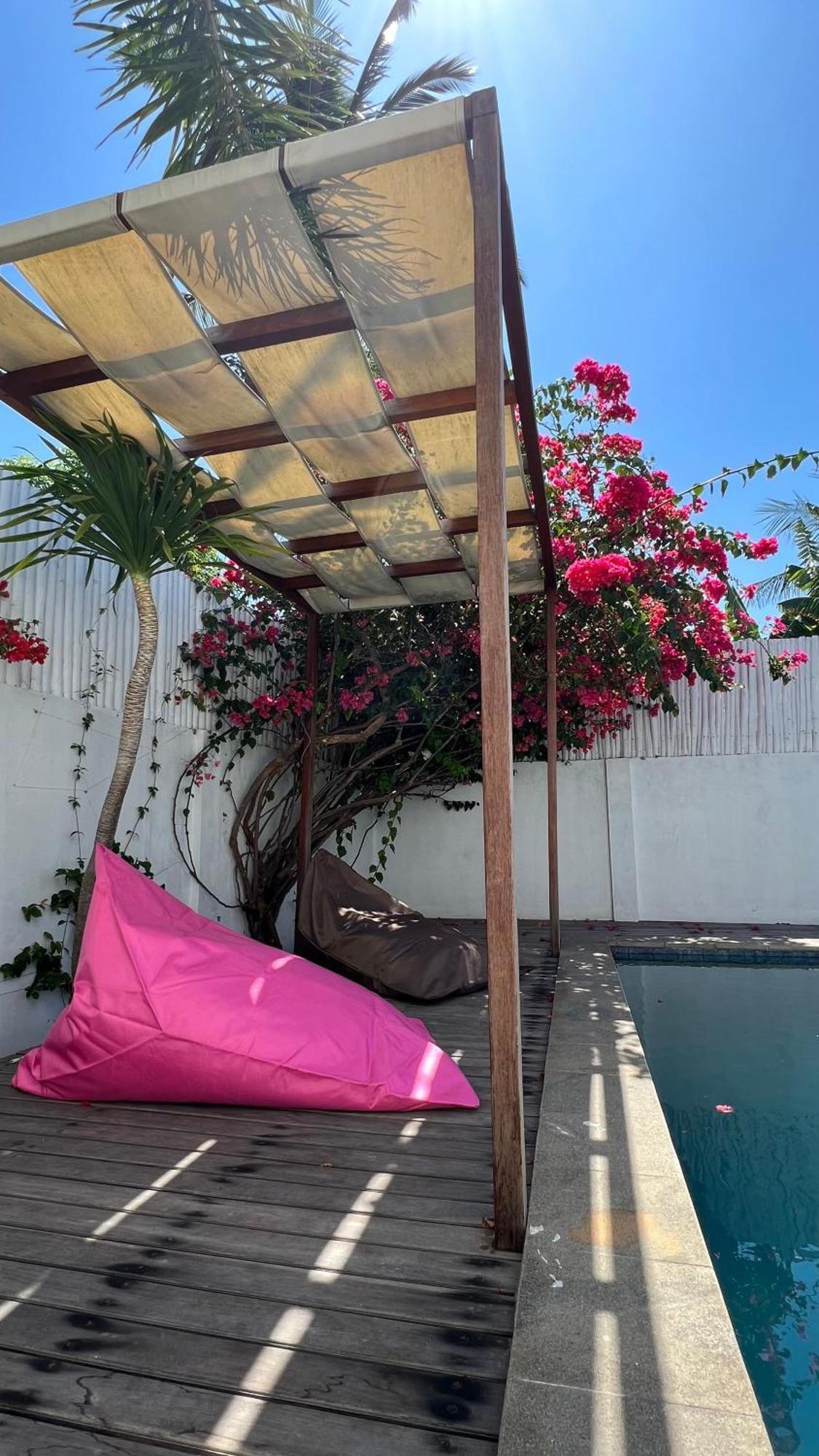 Villa Luna Sunset Beach Gili Trawangan Exterior foto