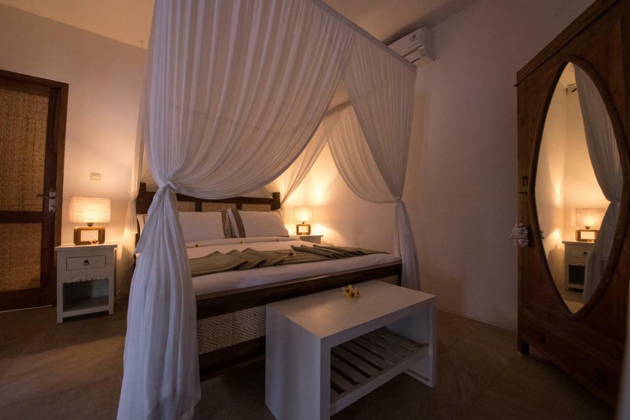 Villa Luna Sunset Beach Gili Trawangan Exterior foto